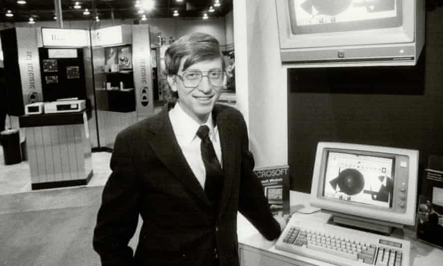 Bill Gates at a technology fair in 1985