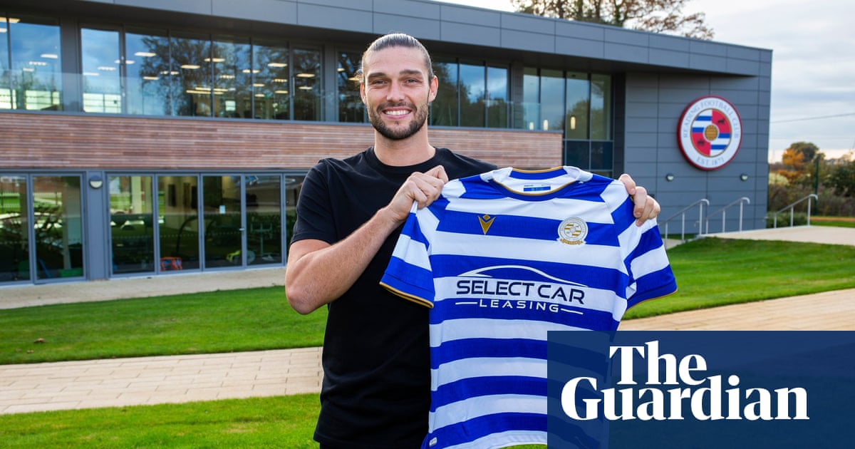 Andy Carroll joins Championship side Reading on two-month contract