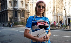 Camila Carril street style.