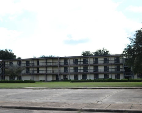 Esterno del centro di detenzione aeroportuale