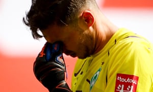 Werder Bremen Stare Into The Void And Are Left Hoping For Little Miracle Andy Brassell Football The Guardian