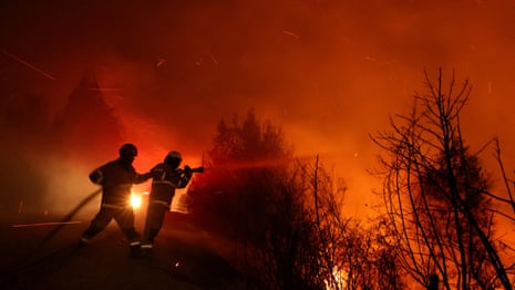Chile firefighters battle wildfires amid warning blazes could get worse – video