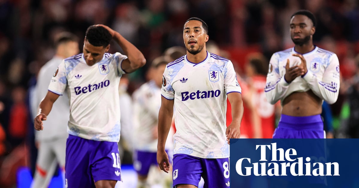 Emery demands ‘an explanation’ from VAR after Anderson tackle goes unpunished