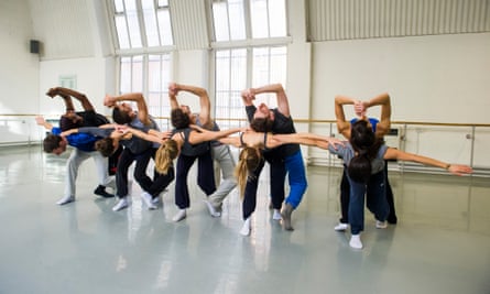 Dancers rehearse Richard Alston’s Rejoice in the Lamb in 2015.