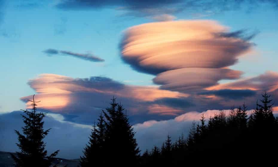 Lenticular UFO clouds over Perthshire, Scotland