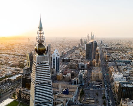 Al Faisaliah Tower in Riyadh at sunset