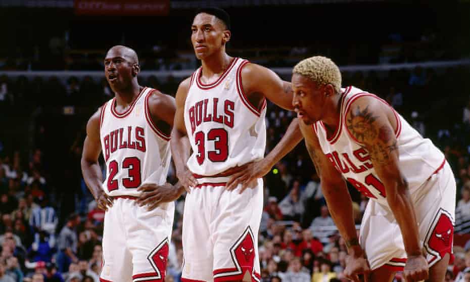 Scottie Pippen, centre, alongside Michael Jordan and Dennis Rodman. The 1995-96 Bulls finished 72-10.