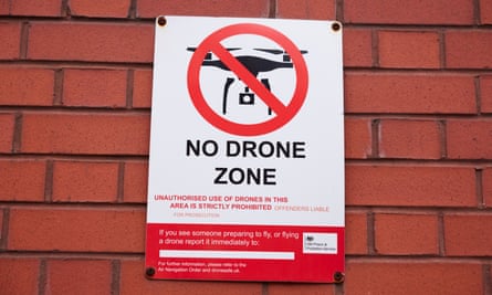 A sign saying: 'No drone zone.'
