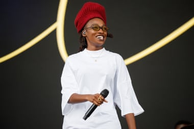 Complex rhyme schemes … Little Simz.
