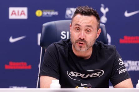 The Tottenham head coach, Roberto De Zerbi, speaks at a press conference.