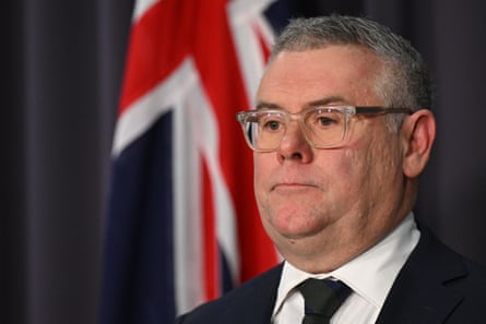 Ecosistema della foresta di jarrah dell'Australia occidentale che mostra flora e fauna autoctone