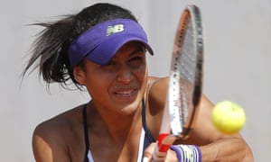 Heather Watson lost her first five service games in her defeat to Russia’s Svetlana Kuznetsova in the French Open at Roland Garros