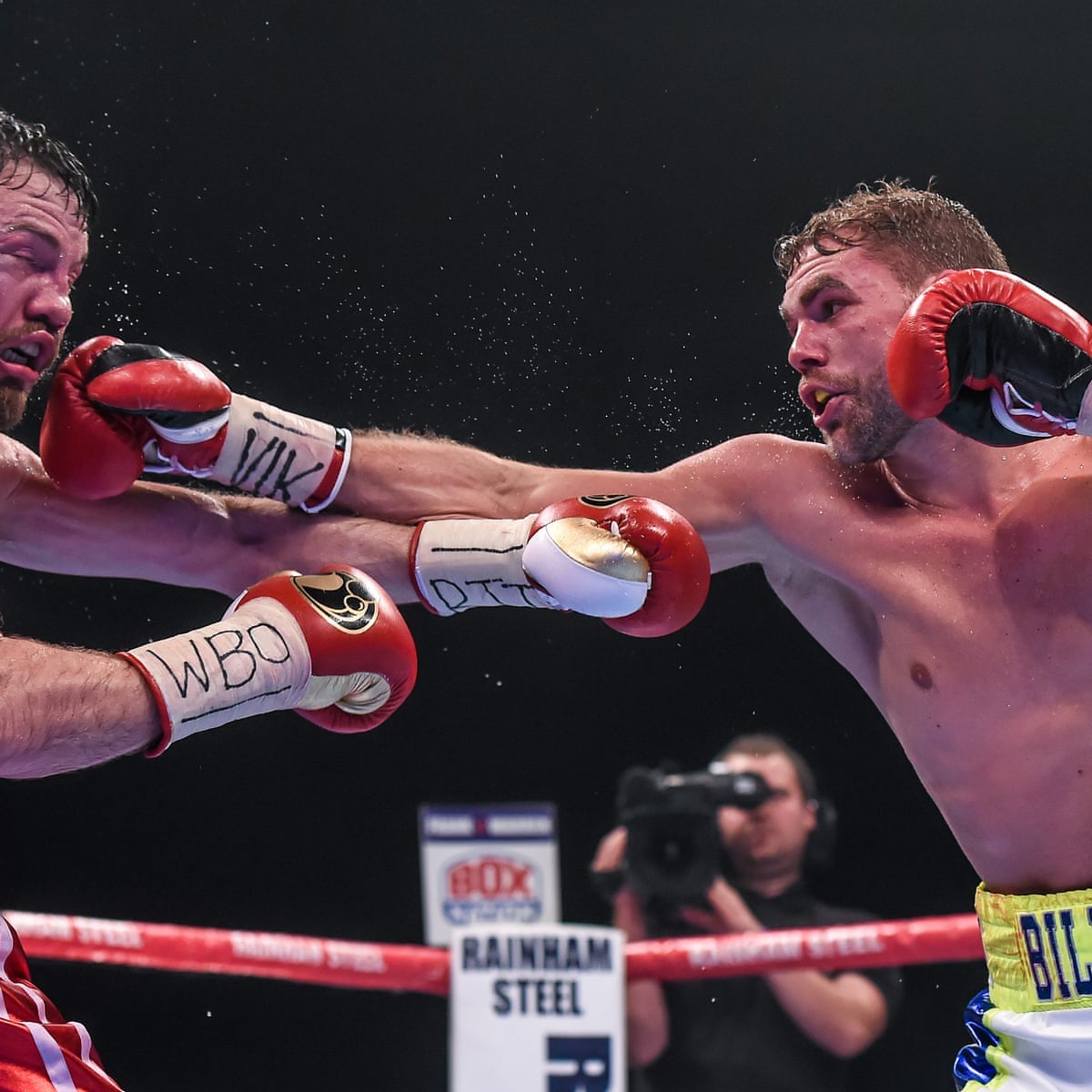 Billy Joe Saunders outsmarts Andy Lee to win WBO middleweight title | Boxing  | The Guardian