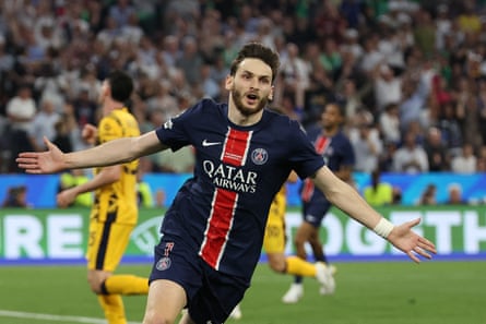 Khvicha Kvaratskhelia celebrates after scoring the fourth goal for PSG.