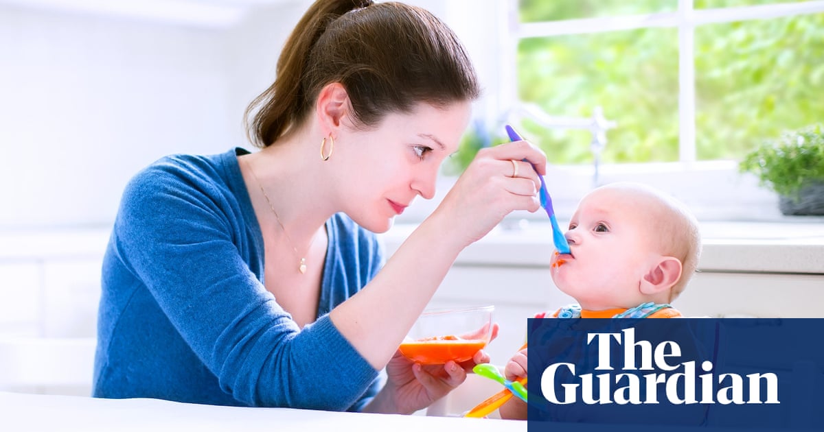 Should I give a four-month-old baby solids? | Health & wellbeing | The