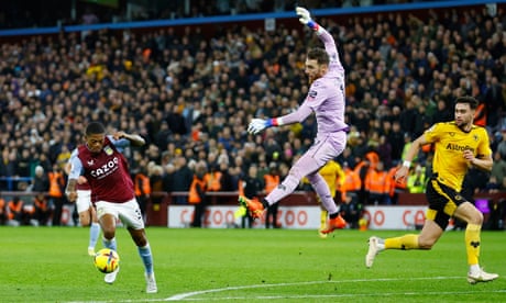 Leon Bailey had a golden chance to snatch all three points for Aston Villa in stoppage time.