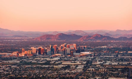 Weatherwatch Phoenix Breaks Record With High Temperatures Us Weather The Guardian