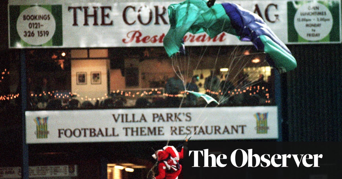 Villa Park’s parachuting Santa is a festive story of hope to hold on to | Tanya Aldred