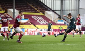 Mateusz Klich fires Leeds into the lead.