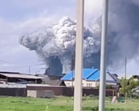 Ukraine has pulled off a major drone attack on Russian nuclear bombers at multiple sites, security official says (theguardian.com)