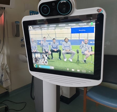 Ben Godfrey and Everton teammates make a virtual visit to Alder Hey Children’s Hospital this week.