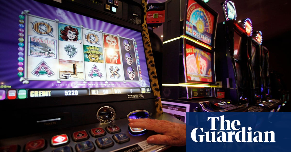 AMA tells University of Sydney to 'read the room' over research funded by gambling industry