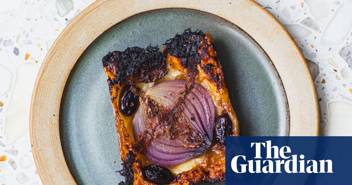 How to turn pastry scraps into a quick and tasty caramelised onion tart – recipe | Waste not