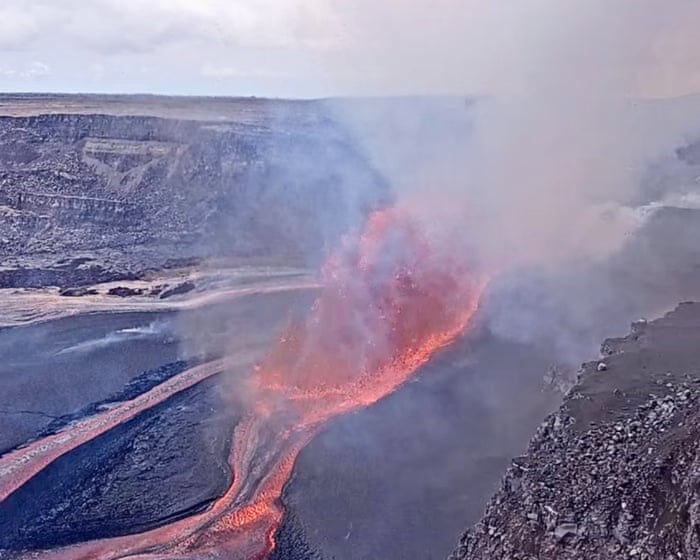Hawaii’s Kilauea volcano erupts, shooting lava 330ft from its crater