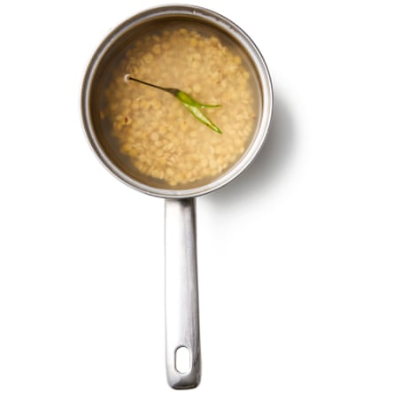 Felicity Cloake’s rasam 01b. Rinse the dal well in cold water, then put it in a small pan with 250ml cold water and the green chilli, slit down its length Bring to a boil, turn down the heat and simmer gently, covered, for about 30 minutes or until very soft. Lift out the whole chilli but do not drain the lentils.