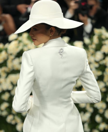 Zendaya wears a brooch on her back at the Met Gala.