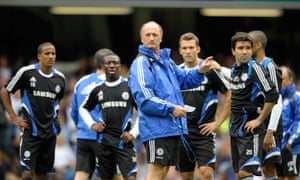 Scolari takes charge of Chelsea training.