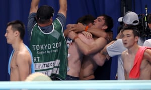 The moment Tom Daley and Matty Lee knew they had won gold.