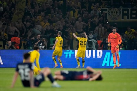 Dortmund's players celebrate at full-time and they are off to Wembley!