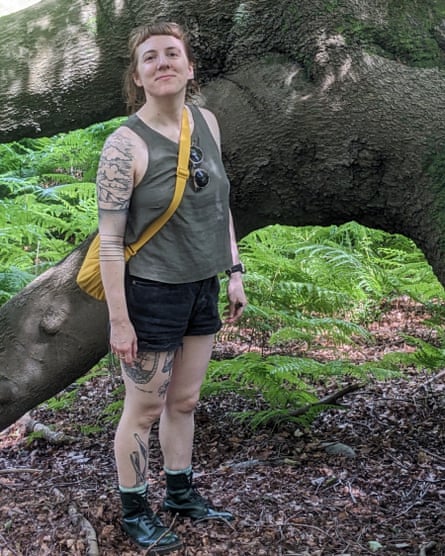 Zoe standing in front of a tree