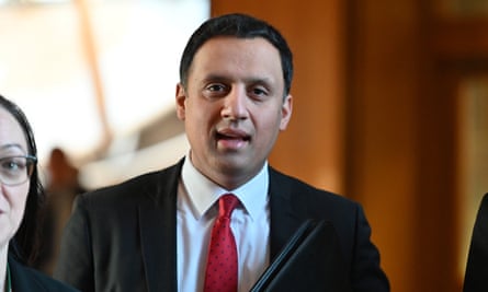 Head and shoulders picture of Anas Sarwar