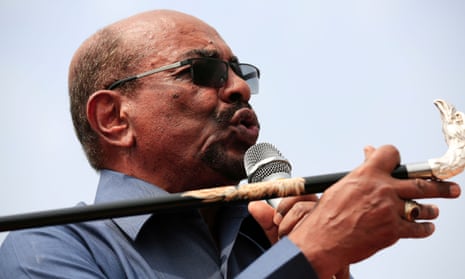 Military support for Omar al-Bashir appeared to be falling away in recent days as soldiers protected demonstrators.