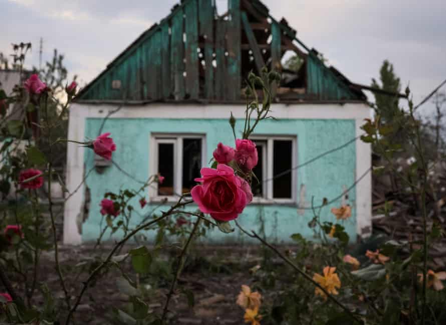 A building destroyed by Russian military strike in Dobropillia.