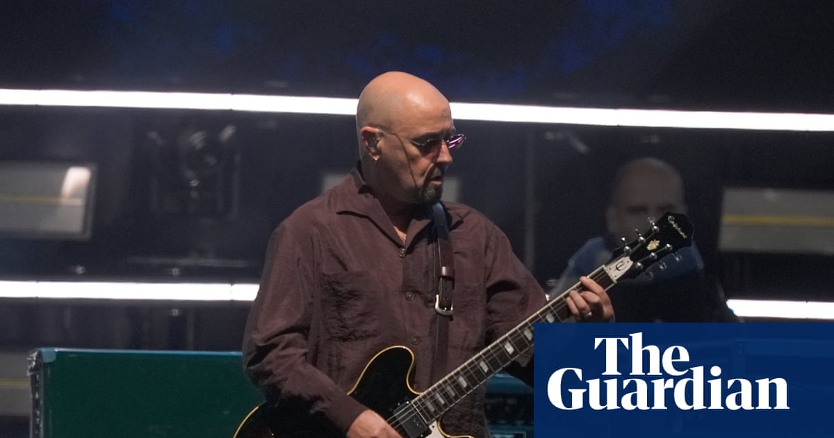 Paul ‘Bonehead’ Arthurs to miss Oasis tour leg for cancer treatment