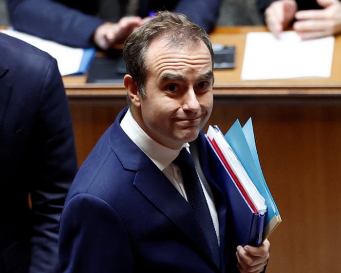 French prime minister survives two no-confidence votes