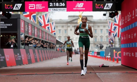 Sifan Hassan overcame early injury concerns to roar back and win the London Marathon on her debut