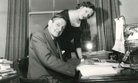 TS Eliot with his second wife, Valerie, in 1958.