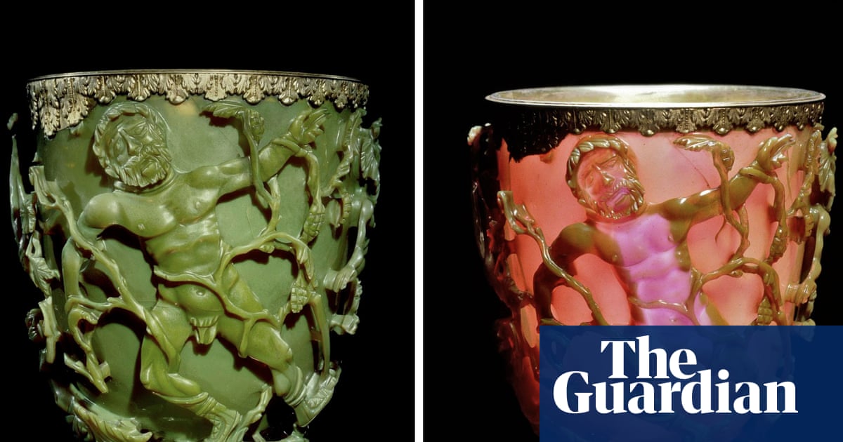 Scientists rediscover how to make ancient Roman colour-changing glass