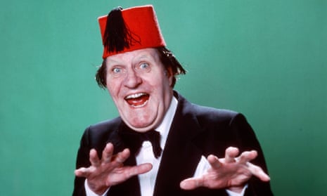 Tommy Cooper in fez