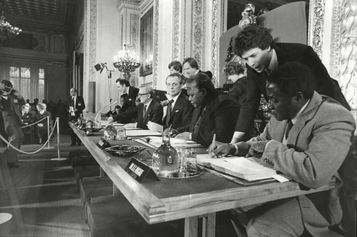 Download From Liberation Fighter To Deposed Leader Robert Mugabe S Life Free HD Get Wallpaper From Liberation Fighter To Deposed Leader Robert Mugabe S Life For Android Free