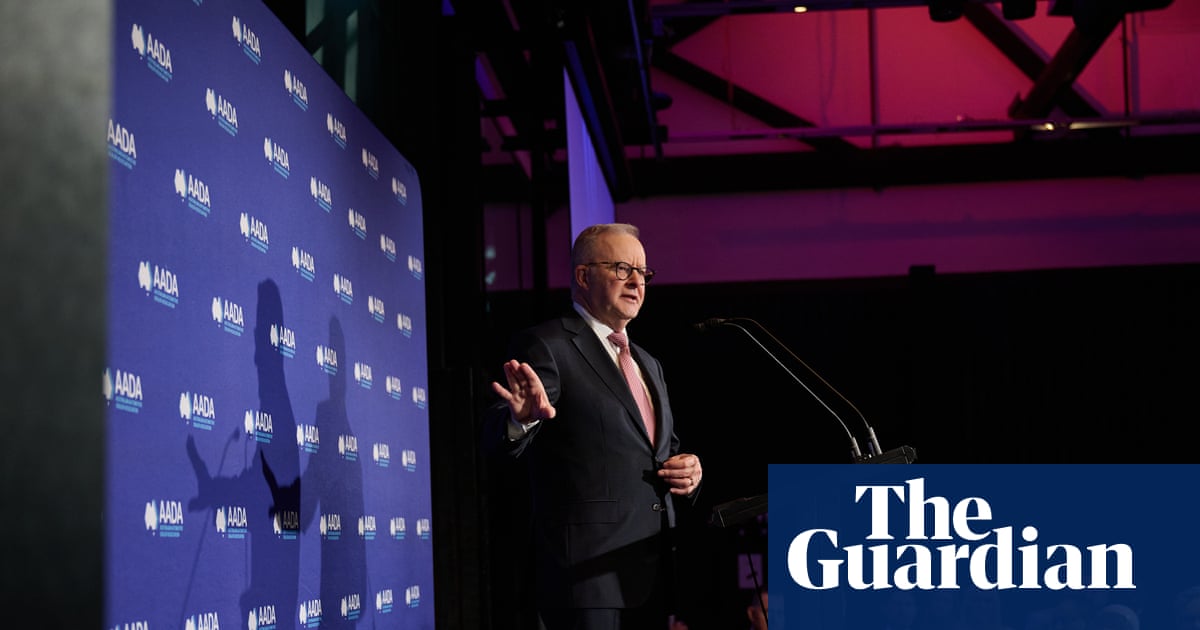 Afternoon Update: national cabinet to tackle fuel crisis; Queensland cyclone warning; and is honey really a superfood?