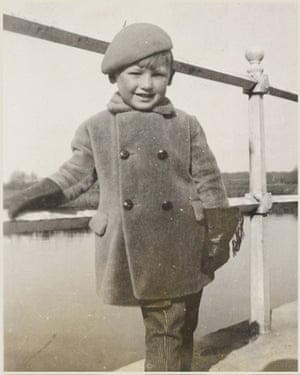 his father, Colin Packham.