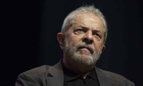 A federal court judge announced that there was sufficient evidence to begin criminal proceedings against Lula da Silva and six other suspects.