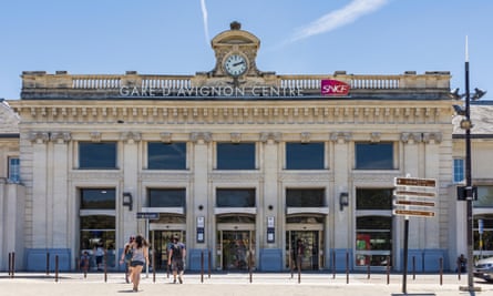 Journey’s start … Gare d’Avignon-Centre.