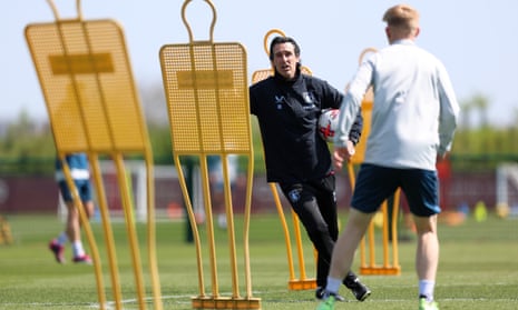 Unai Emery at an Aston Villa training session on Thursday.