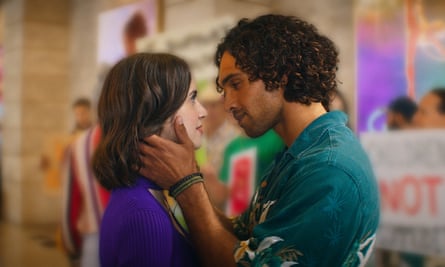 Laura Marano and Jordi Webber in Choose Love.